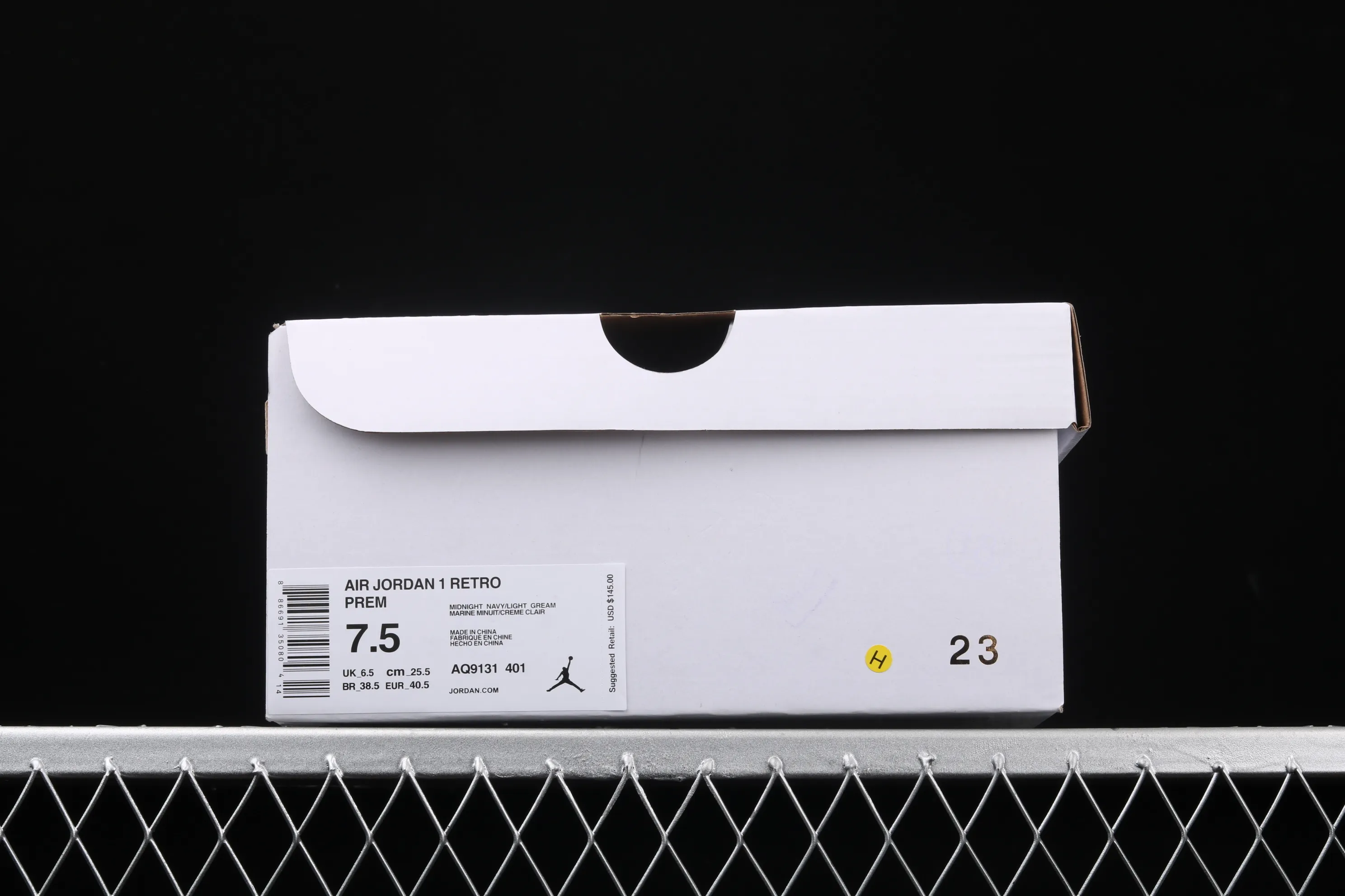 All categories Air Jordan Jordan series basketball shoes Air Jordan 1 High Air Jordan 1 Retro Premium AJ1 Joe 1 khaki blue frosted basketball shoes AQ9131-401